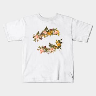 Spring floral flowers pattern - pink roses and yellow | Vintage romantic nature environment Kids T-Shirt